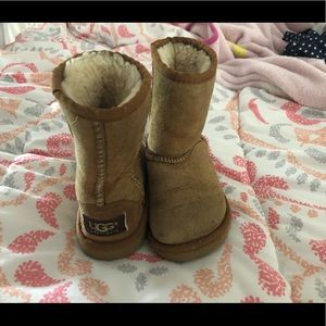 Ugg boots kid sz 8